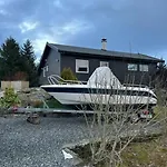 Charming With Archipelago Views In Sogn