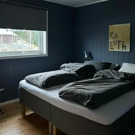 Feriehus Charming With Archipelago Views In Sogn Anneland